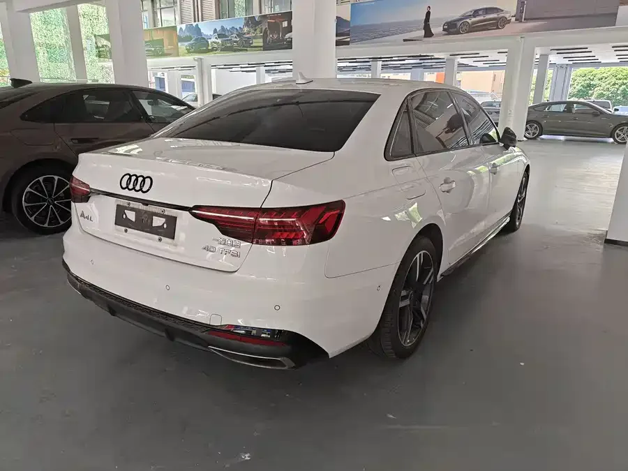 Audi a4 l 2022 40 TFSI luxury and dynamic model 2023 — миниатюра 4