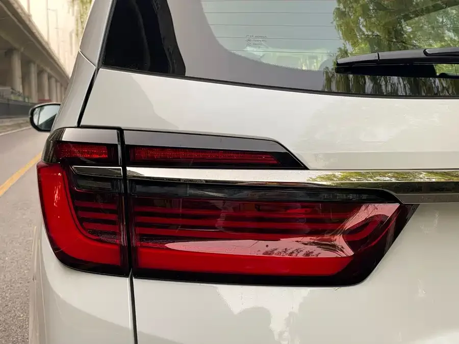 Honda Odyssey 2026 Odyssey 2.0L e:HEV Elite Enjoy Edition 2026 — миниатюра 3