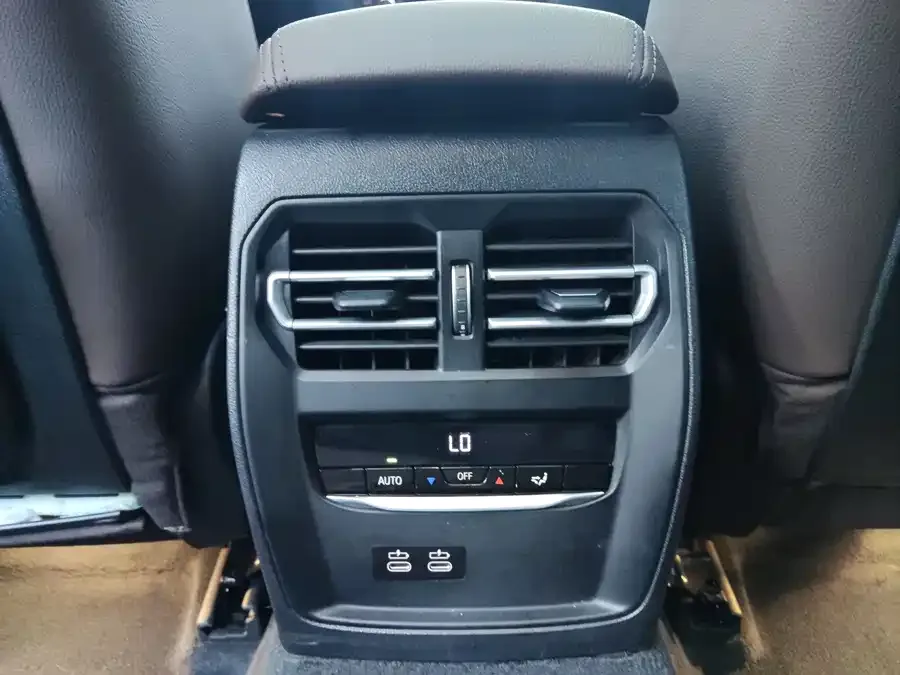 BMW 3 Series BMW 3 Series 2022 320i Sport Package 2022 — миниатюра 4