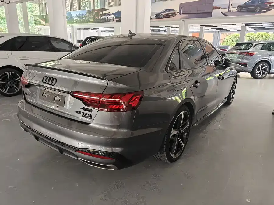 Audi a4 l 2022 45 TFSI quattro premium dynamic model 2023 — миниатюра 2