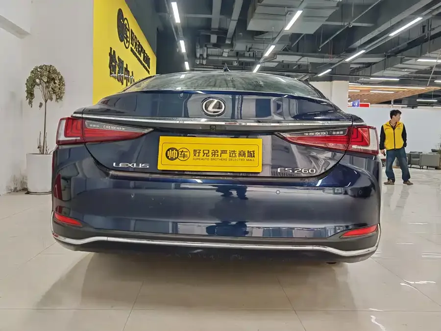 Lexus ES 2023 260 Excellence Edition 2023 — миниатюра 5
