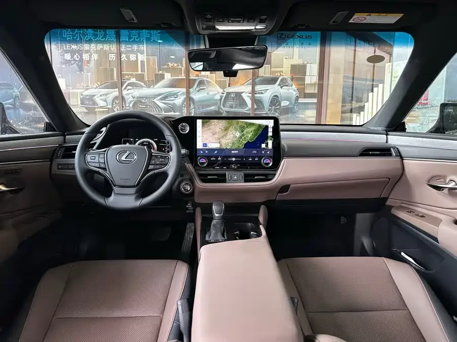 Lexus ES 2025 200 Premium Edition 2025 — миниатюра 2