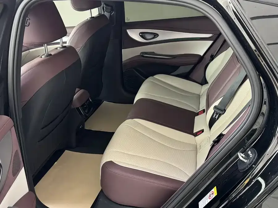 BYD seal 07 DM-i Haibao 07 DM-i 2025 Intelligent Driving Edition DM-i 1.5L 125km Luxury Edition 2025 — миниатюра 3