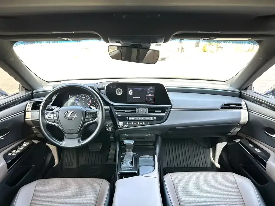 Lexus ES 2022 200 Excellence Edition 2022 — миниатюра 5