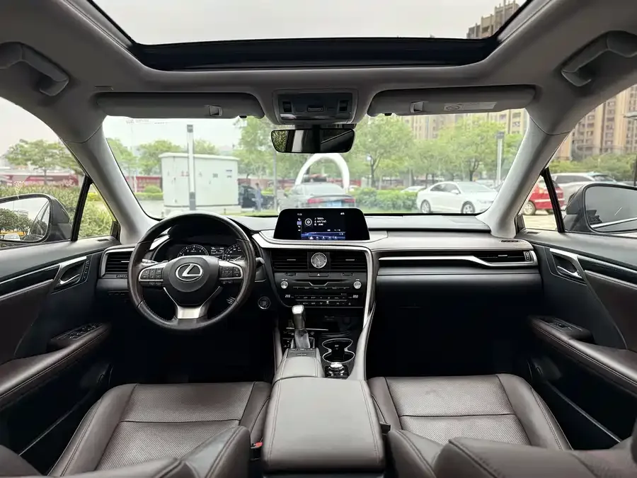 Lexus RX 2020 facelift 300 four-wheel drive elegant version 2022 — миниатюра 3