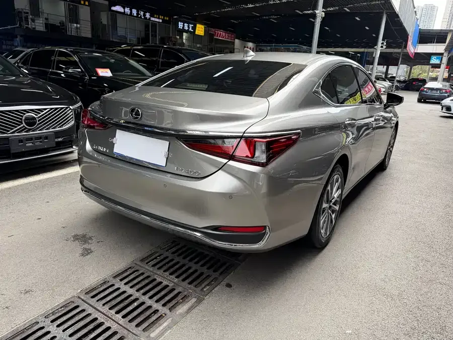 Lexus ES 2021 200 Excellence Edition 2022 — миниатюра 2