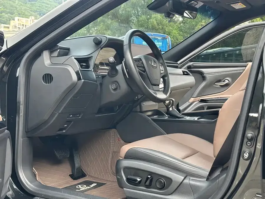 Lexus ES 2023 200 Excellence Edition 2024 — миниатюра 5