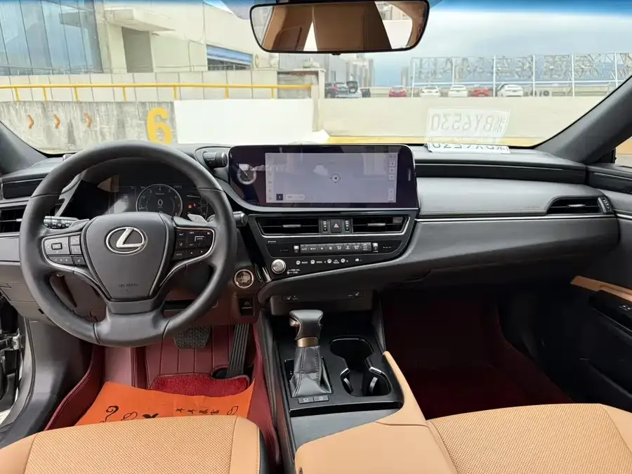 Lexus ES 2023 200 Excellence Edition 2024 — миниатюра 5