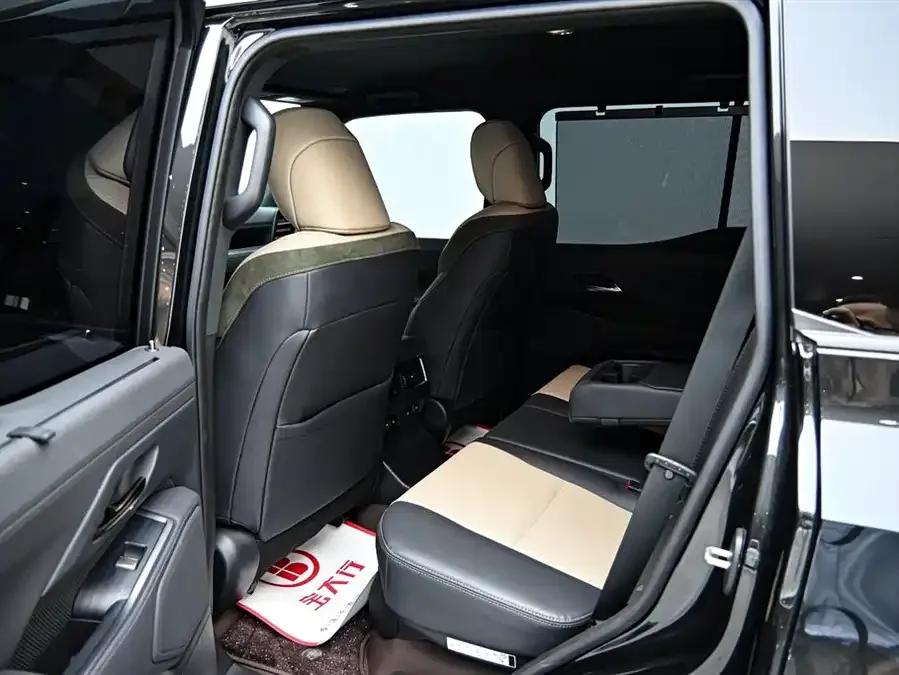 Lexus GX 2024 Overtrail Peak Edition 2025 — миниатюра 4