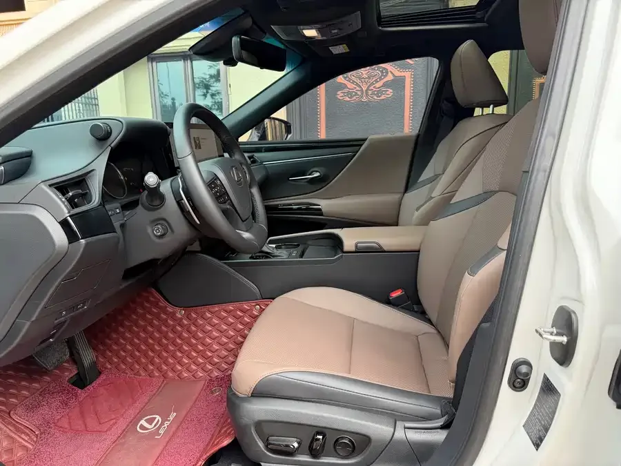 Lexus ES 2023 200 Excellence Edition 2024 — миниатюра 4