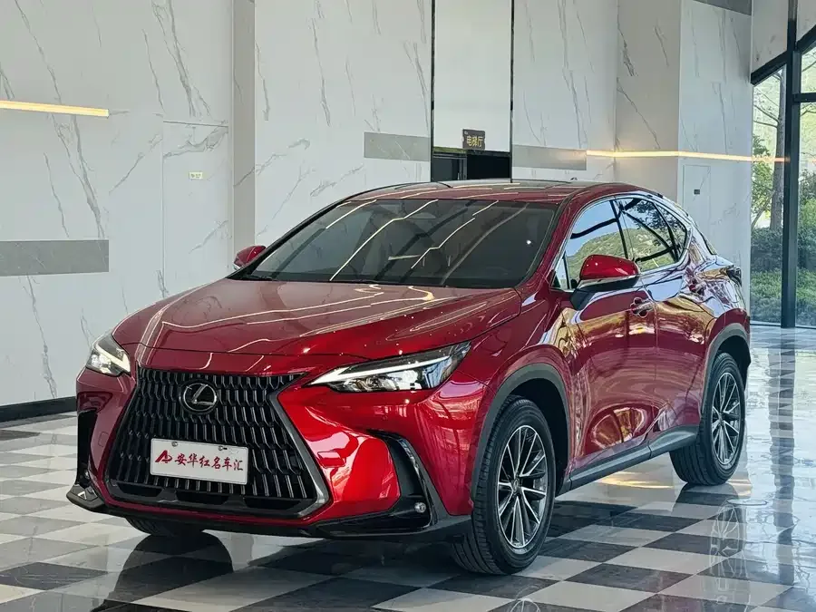 Lexus NX 2026