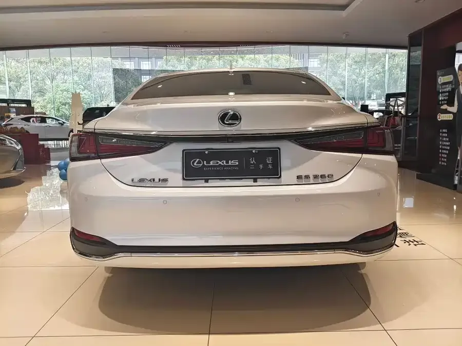 Lexus ES 2023 260 Excellence Edition 2024 — миниатюра 4