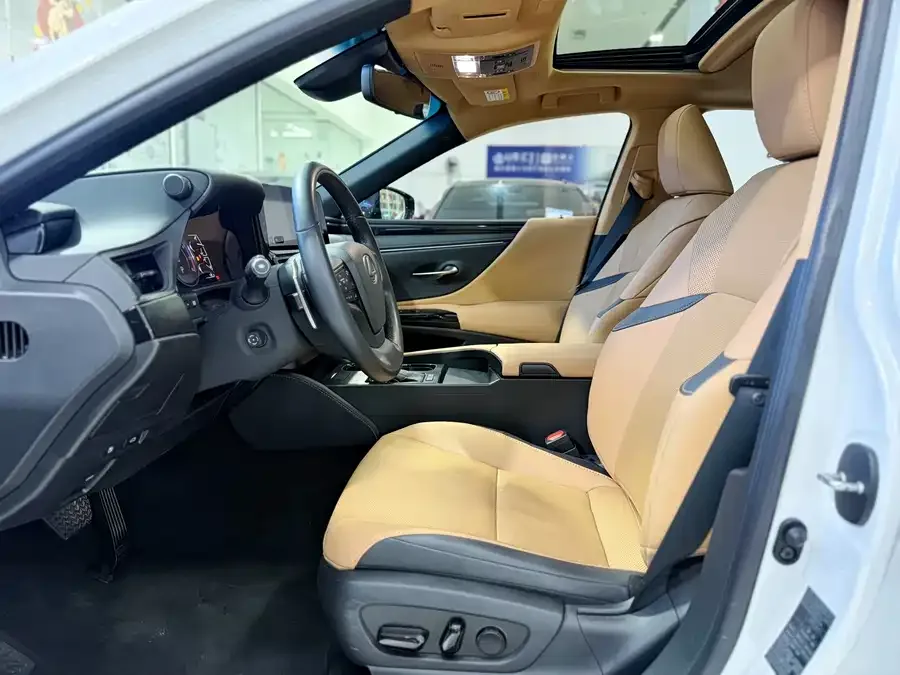Lexus ES 2022 200 Excellence Edition 2023 — миниатюра 4