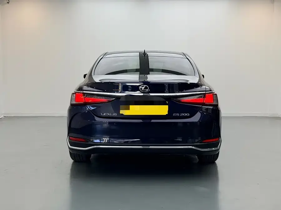 Lexus ES 2022 200 Excellence Edition 2024 — миниатюра 2