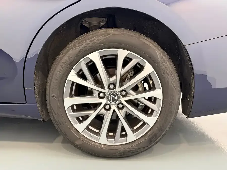 Lexus ES 2022 200 Excellence Edition 2024 — миниатюра 5