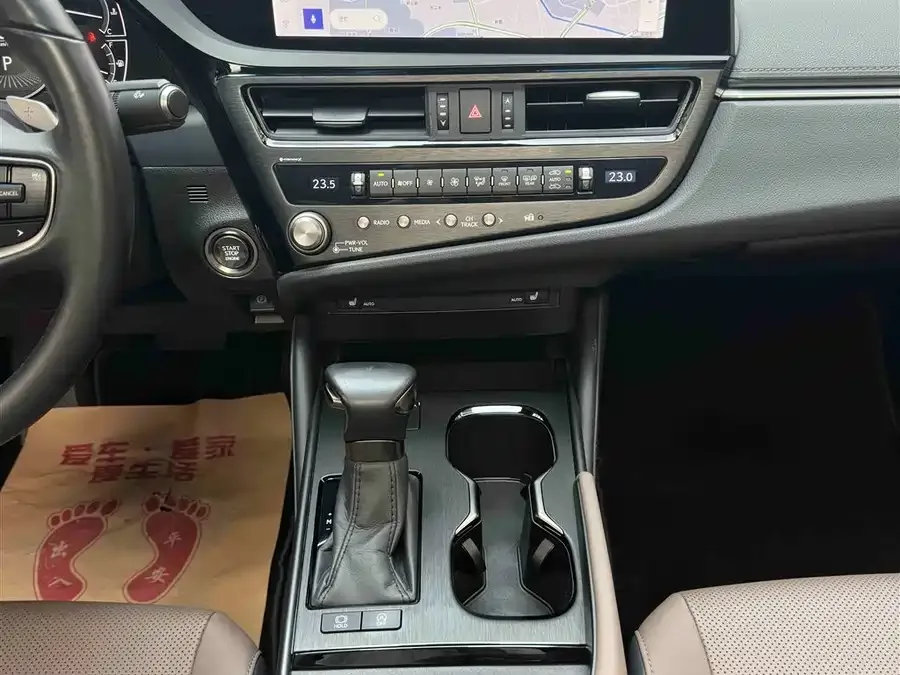 Lexus ES 2022 200 Excellence Edition 2023 — миниатюра 5