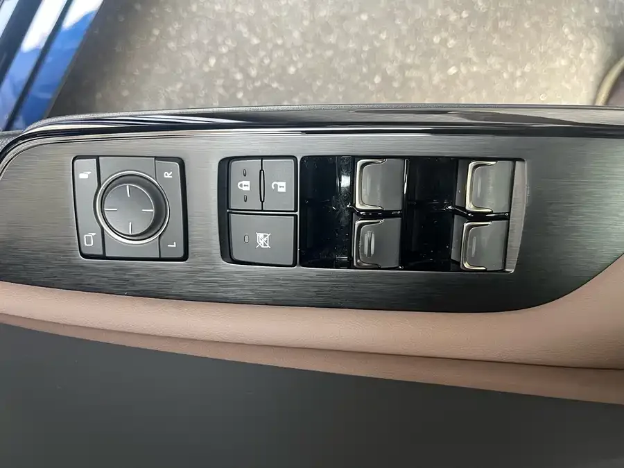 Lexus ES 2023 200 Excellence Edition 2024 — миниатюра 5