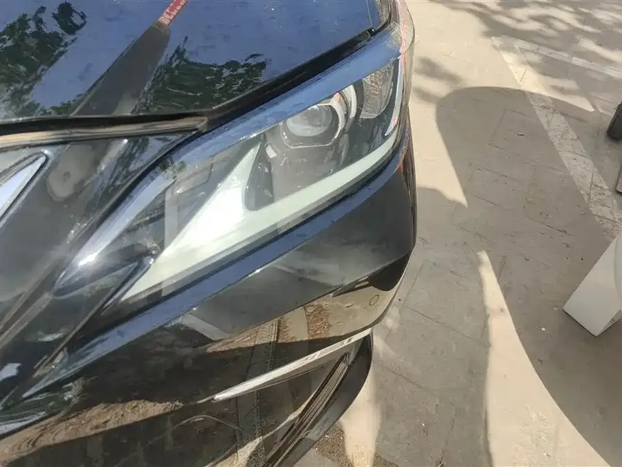 Lexus ES 2022 300h Excellence Edition 2023 — миниатюра 5