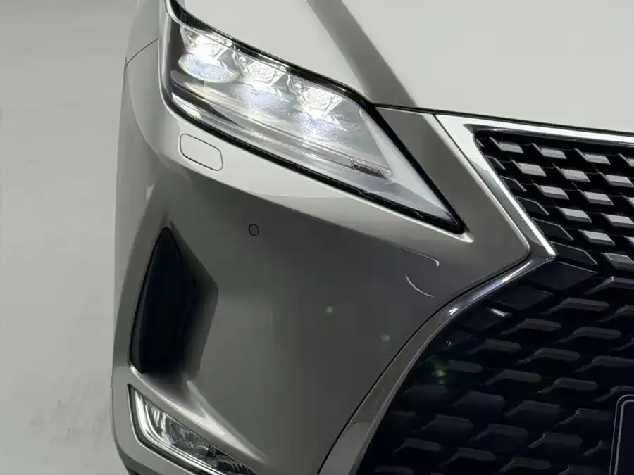 Lexus RX 2020 facelift 300 four-wheel drive elegant version 2022 — миниатюра 4