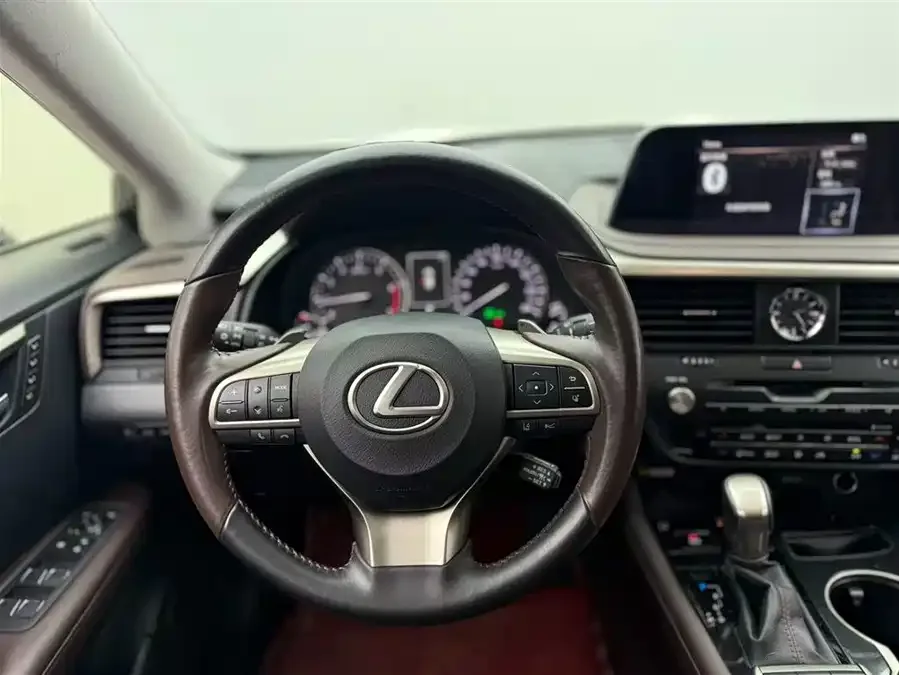 Lexus RX 2020 facelift 300 four-wheel drive elegant version 2022 — миниатюра 5