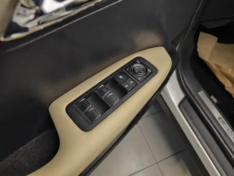 Lexus RX 2020 300 two-wheel drive elite version China VI 2022 — миниатюра 3