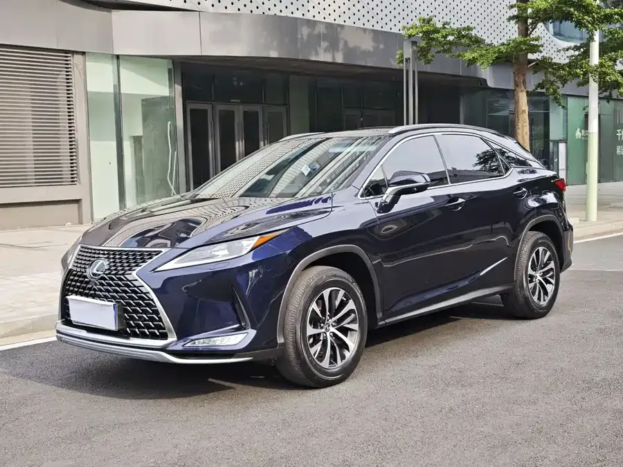 Lexus RX 2020 facelift 300 two-wheel drive elite version 2022 — фото 1, купить с доставкой в Москву