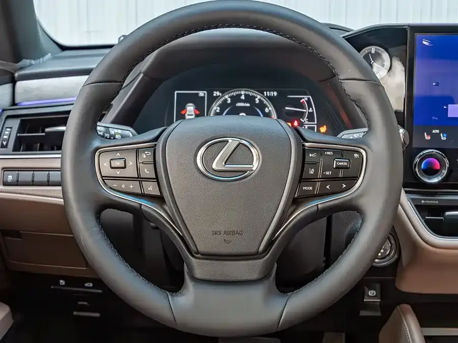 Lexus ES 2025 200 Premium Edition 2025 — миниатюра 3
