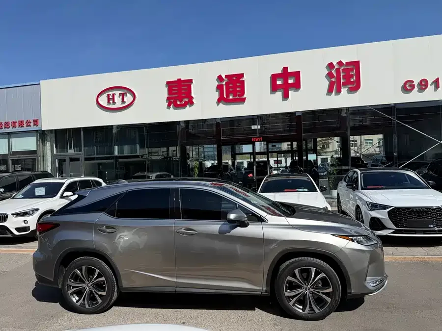 Lexus RX 2020 facelift 300 four-wheel drive elegant version 2022 — миниатюра 2