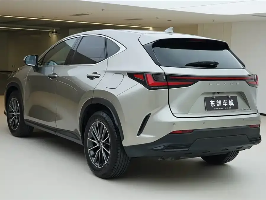 Lexus NX 2023 350h front-wheel drive Chuangyue Edition 2023 — миниатюра 2