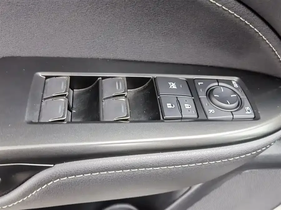 Lexus NX 2022 260 front-wheel drive Chuangchi version 2022 — миниатюра 3