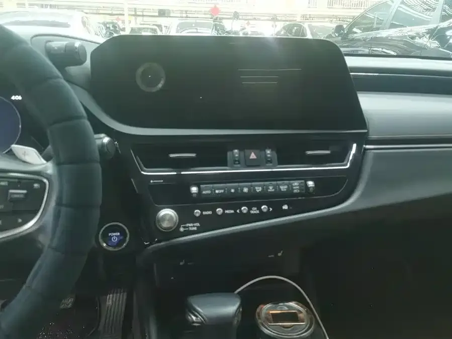 Lexus ES 2021 300h Excellence Edition 2022 — миниатюра 4