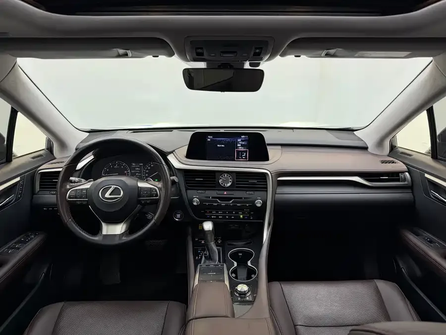 Lexus RX 2020 300 four-wheel drive elegant version country VI 2022 — миниатюра 4