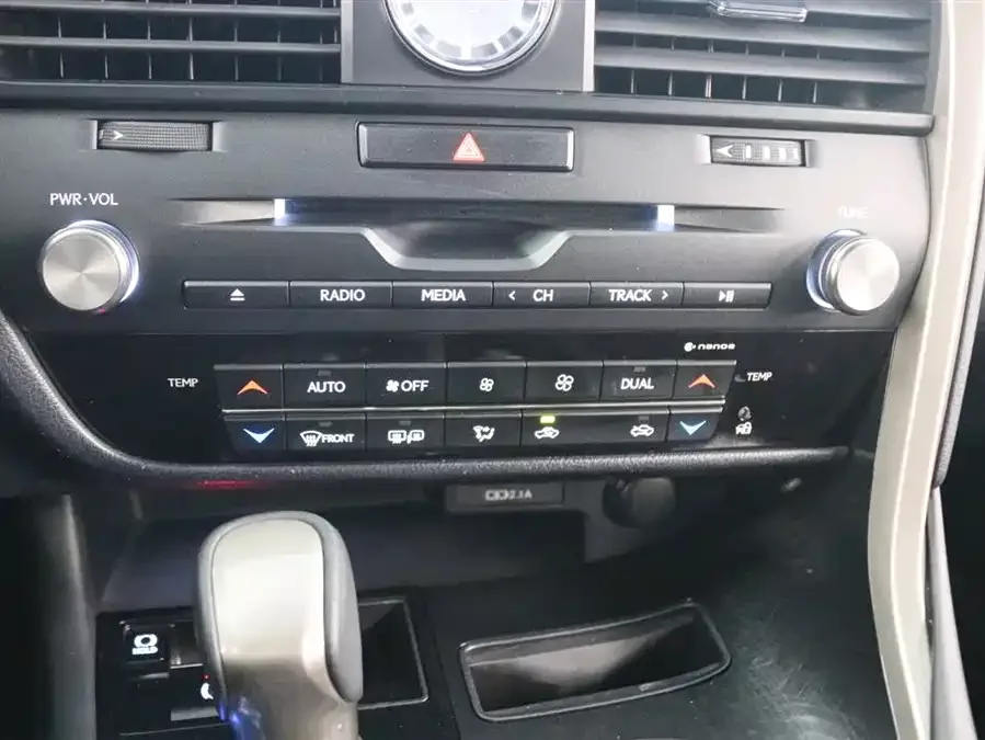 Lexus RX 2020 facelift 300 two-wheel drive comfort version 2022 — миниатюра 3