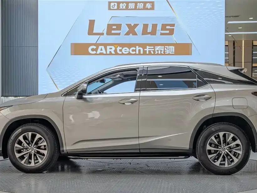 Lexus RX 2020 facelift 300 two-wheel drive comfort version 2022 — миниатюра 5