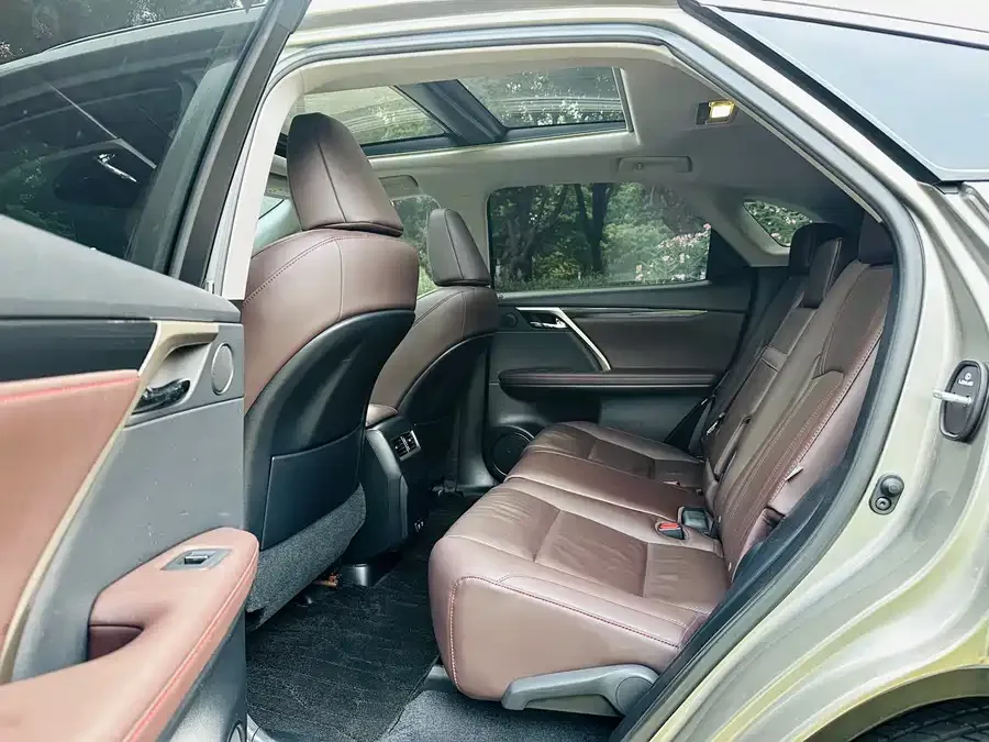 Lexus RX 2020 facelift 300 four-wheel drive elegant version 2022 — миниатюра 3