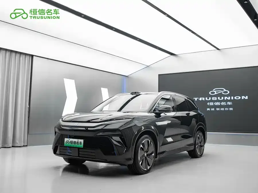 BYD Tang L 2025
