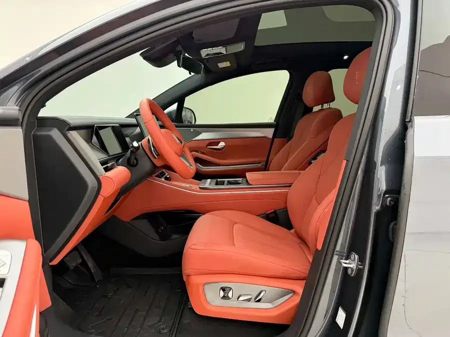 BYD Tang L Tang L 2025 EV 670KM LiDAR Premium Edition 2026 — миниатюра 4