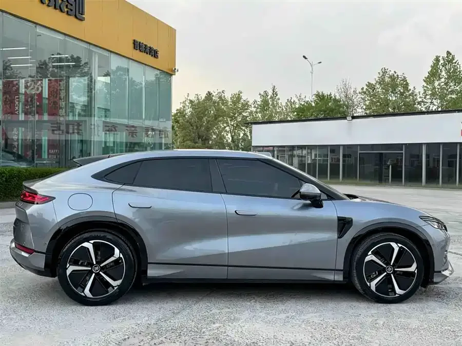 BYD Song L EV Song L EV 2025 Intelligent Driving Edition 662KM Laser Radar Excellence Edition 2025 — миниатюра 3