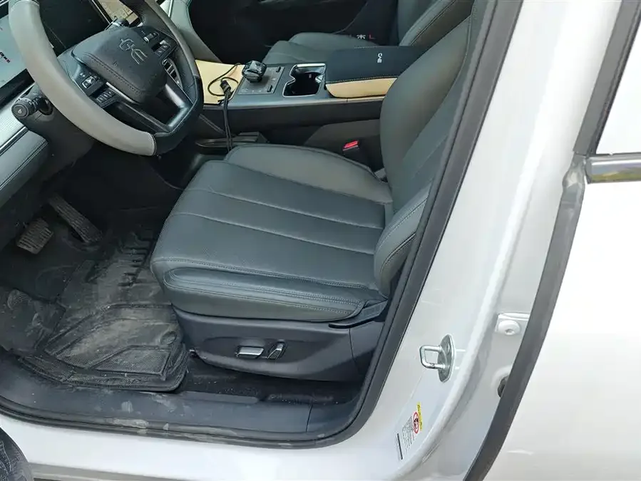 BYD Song L DM-i Song L DM-i 2025 Intelligent Driving Edition 112km Leading Model 2025 — миниатюра 3