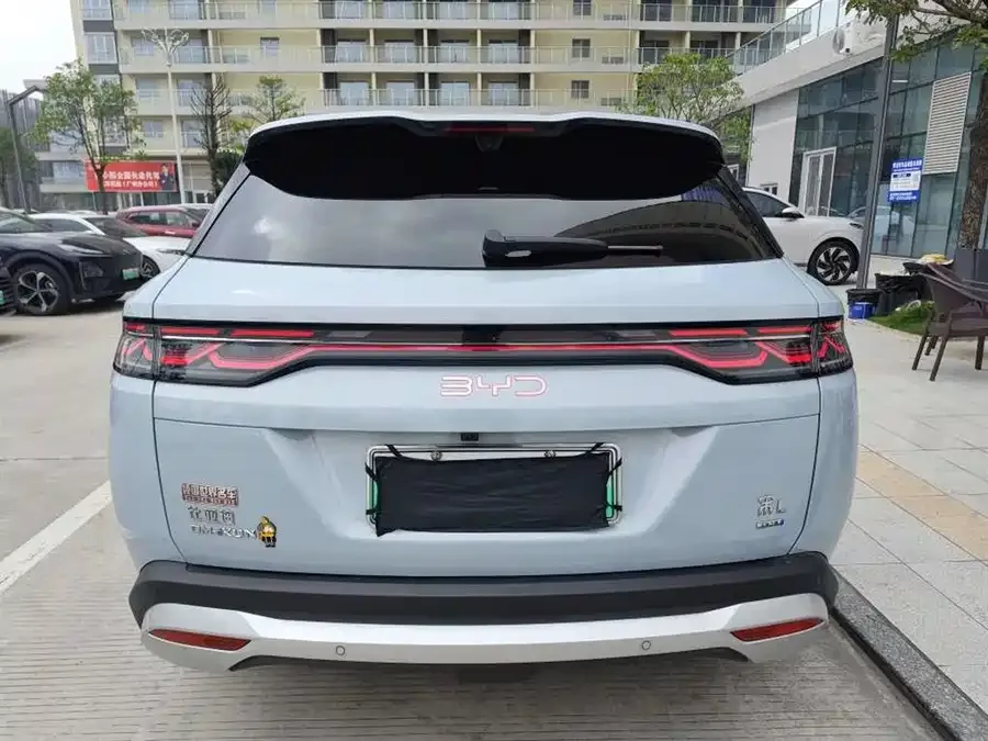 BYD Song L DM-i Song L DM-i 2025 Intelligent Driving Edition 112km Surpassing Edition 2025 — миниатюра 5