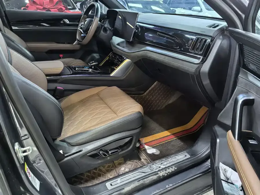 BYD Tang New Energy Tang New Energy 2021 DM-i 112KM Premium Edition 2022 — миниатюра 3