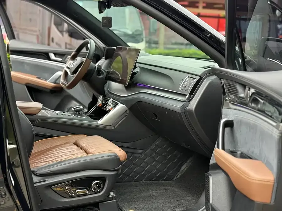 BYD Tang New Energy Tang New Energy 2021 DM-i 112KM Premium Edition 2022 — миниатюра 3