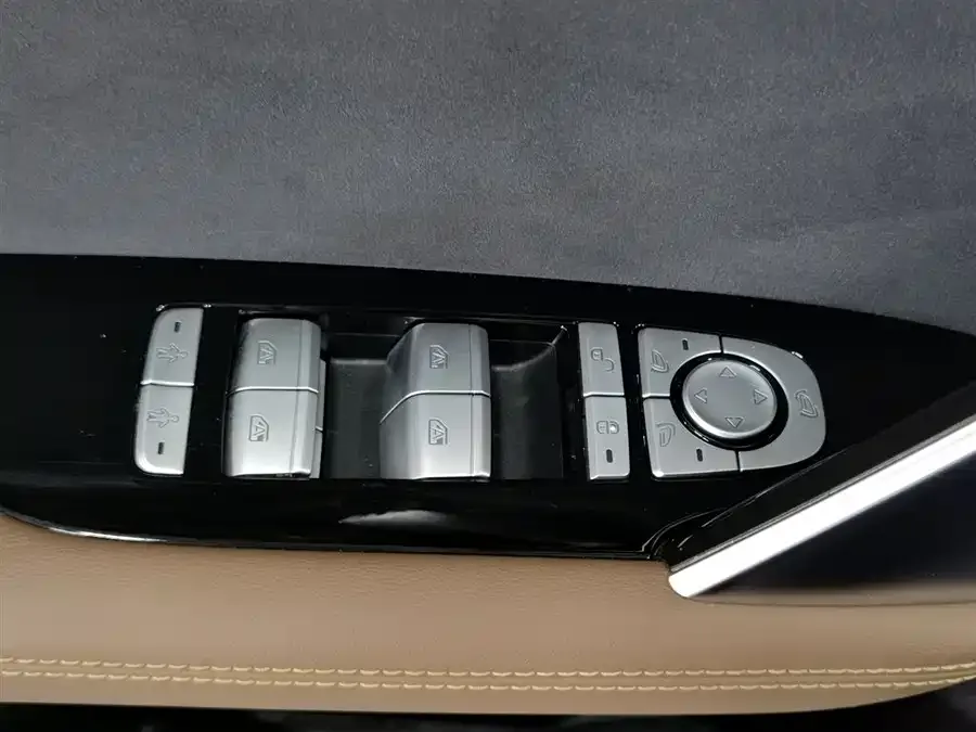 BYD Tang New Energy Tang New Energy 2021 DM-i 112KM Premium Edition 2022 — миниатюра 3
