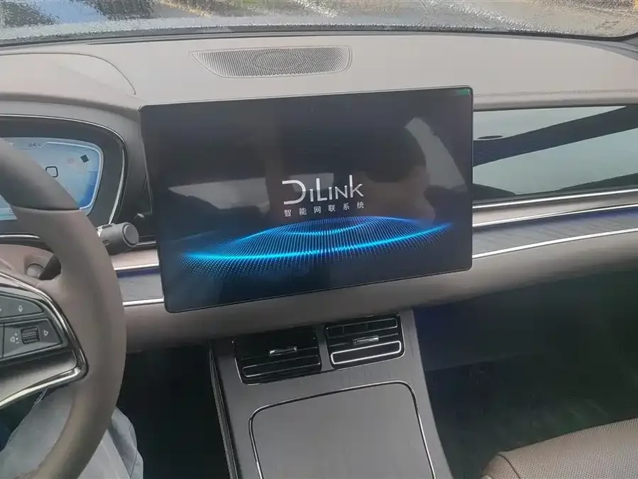 BYD Second-hand Han 2022 DM-i 121KM Premium Edition 2022 — миниатюра 4