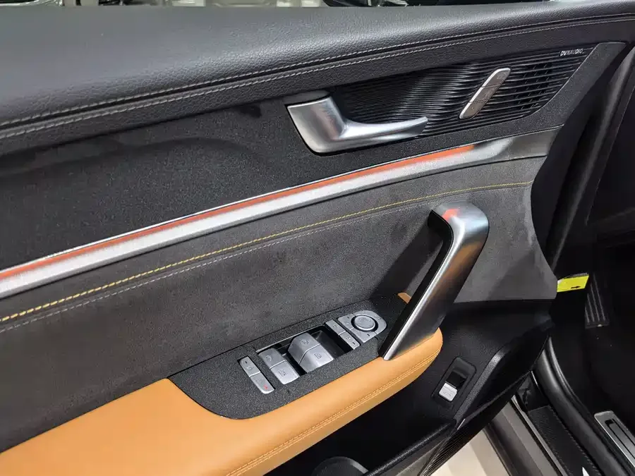 BYD Tang New Energy Tang New Energy 2023 DM-i Champion Edition 112KM Premium Edition 2023 — миниатюра 5