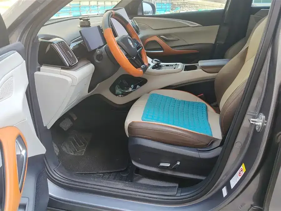 BYD Song Pro New Energy Song Pro New Energy 2022 DM-i 110km Flagship Pro 2022 — миниатюра 3