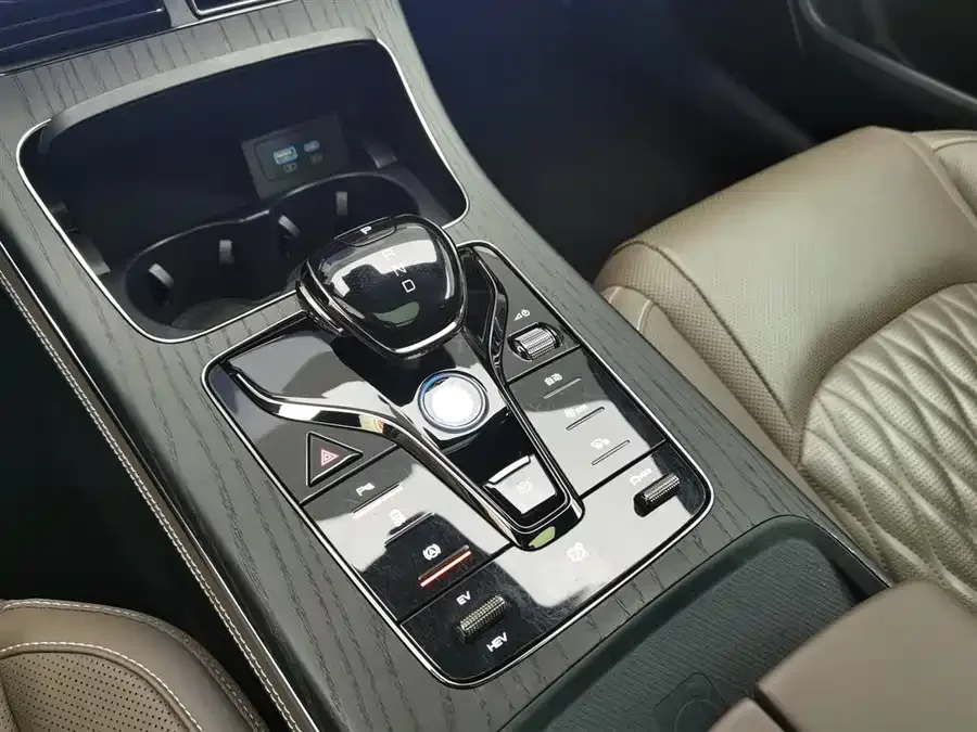 BYD Second-hand Han 2022 DM-i 121KM Premium Edition 2022 — миниатюра 4