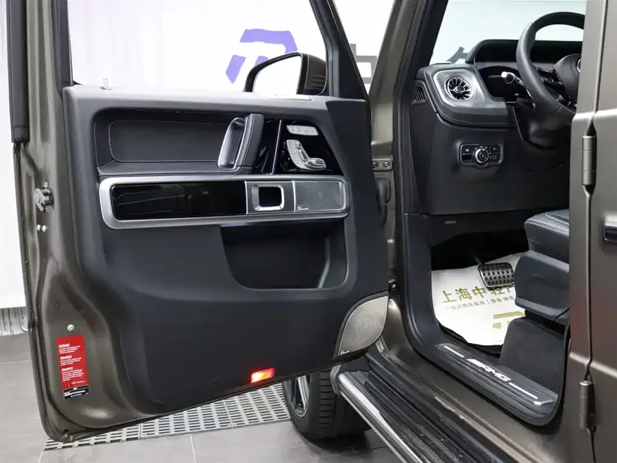 Mercedes-Benz G-Class AMG Mercedes-Benz G-Class AMG 2025 AMG G 63 2026 — миниатюра 2