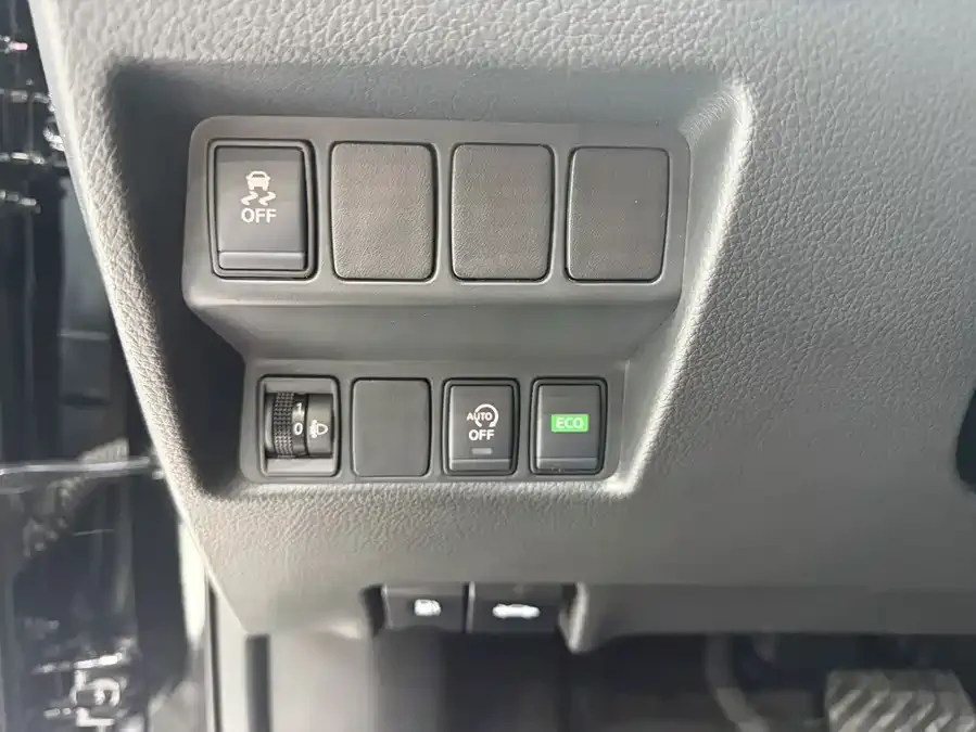 Nissan X-Trail X-Trail 2023 Classic 2.0L 2WD Smart Connected Comfort Edition 2023 — миниатюра 3