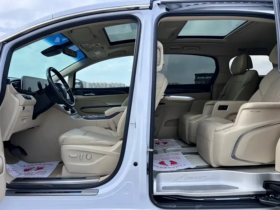 Buick GL8 2023 ES Lu Zun Luxury Edition 2023 — миниатюра 3